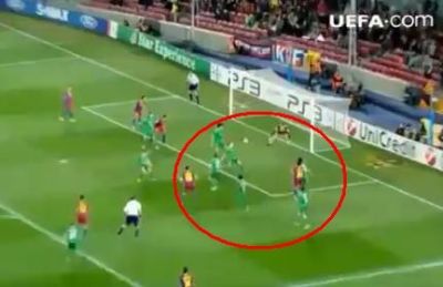 
	2 NECUNOSCUTI salveaza Barcelona! Vezi golul inscris cu MANA! VIDEO
