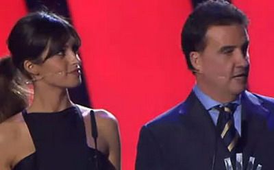 
	VIDEO / Inna si Sara Carbonero pe aceeasi scena! Vezi ce gluma i-a facut un coleg iubitei lui Casillas:
