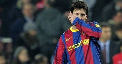 
	Messi: "Nu cred ca am sanse sa castig Balonul de Aur! E prea mare concurenta cu Xavi si Iniesta!"
