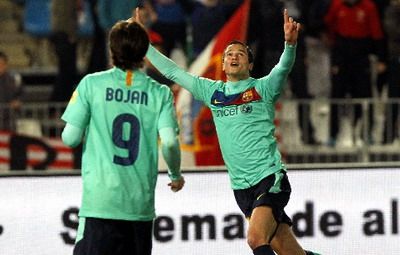 VIDEO / Barcelona a batut Almeria cu echipa de copii! Vezi PRIMUL gol al lui Afellay pentru Barca:
VIDEO / Barcelona a batut Almeria cu echipa de copii! Vezi PRIMUL gol al lui Afellay pentru Barca: