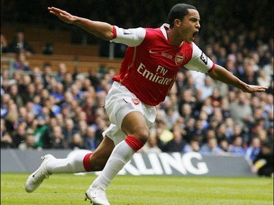   Theo Walcott, LUCRAT de hoti in timp ce juca impotriva Barcelonei in Liga! Vezi ce i s-a furat 