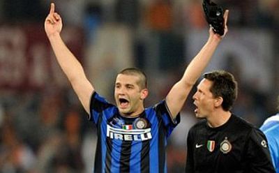 
	Mai ramane Chivu la Inter? Victor Becali: "Nu am discutat cu oficialii lui Inter prelungirea contractului!"
