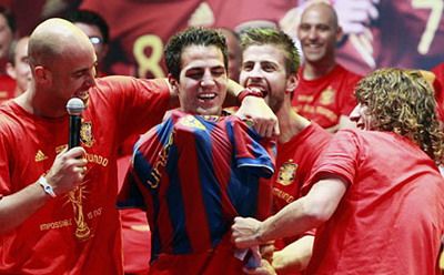 Wenger si Real Madrid vor sa-l IMPIEDICE pe Fabregas sa ajunga la Barcelona!