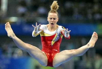 
	DUBLA de senzatie! Izbasa si Chelaru, aur si argint la campionatele europene!
