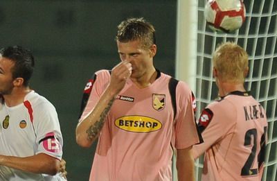 
	VIDEO Revenirea sezonului in Italia sub ochii lui Goian! COSMAR pentru Palermo in meciul cu Cesena!
