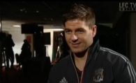 
	VIDEO: Veteranii de la Liverpool sunt pusi pe sotii! Vezi cat de bine se cunosc Gerrard si Carragher :)
