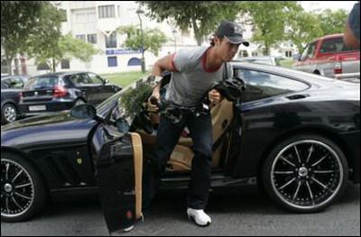 Politia in casa la Cristiano Ronaldo! Au arestat un barbat pentru FURT de masini! Vezi ce istorie are CR7 cu hoti si traficanti de droguri!