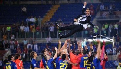 
	Mourinho, luat la misto pe Camp Nou! Ce-au cantat fanii la golurile Barcelonei :))
