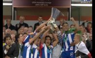 
	Sapunaru a dus drapelul Romaniei in varful Europei! IMAGINI UNICE cu momentul in care Porto a primit trofeul Europa League!

