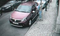 
	VIDEO! Inca 3 reclame Dacia SOCANTE din 2011: Oamenii o iau razna: o zgarie cu cheia, o arunca la gunoi si o iau la suturi

