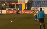 
	VIDEO Asta e cea mai mare smecherie posibila la un penalty! Vezi modul INCREDIBIL in care un jucator schimba piciorul de executie!
