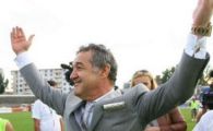 
	Gigi s-a hotarat! Azi anunta NOUL ANTRENOR al Stelei! Vezi cu ce litera incepe numele antrenorului:

