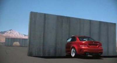 
	VIDEO FABULOS! Asta e BMW-ul care trece prin ZIDURI! Cel mai tare test din istorie cu o masina!
