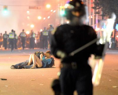 imagini-incredibile-fanii-au-devastat-st