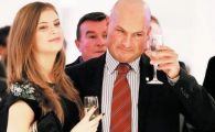 
	Paszkany a facut INVESTITIA anului langa superba Ana Maria! Ce face patronul lui CFR cand nu e-n loja:

