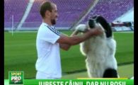 
	VIDEO: Singurul caine iubit la Steaua! Vezi cum l-a dresat Latovlevic sa-l ajute cu conditia fizica:)

