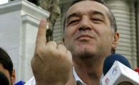 
	Inca o FUZIUNE! Becali ia TOTI titularii de la Poli! Cum o ajuta Iancu pe Steaua sa ia titlul!
