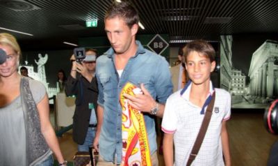 FOTO / A ajuns COSMARUL lui Lobont! Stekelenburg semneaza cu Roma si il trimite pe banca pe roman!