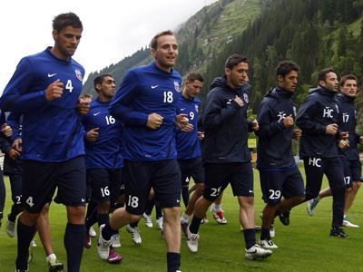 
	Asa arata Steaua de acum incolo! Patru DEBUTANTI cu Mioveni! Spune aici pe cine sa bage Levy in teren!
