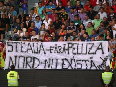 Fara fulare, esarfe si alte steaguri la meci! Fanii au voie cu insemnele Stelei sau ale Rapidului doar la PELUZE:
Fara fulare, esarfe si alte steaguri la meci! Fanii au voie cu insemnele Stelei sau ale Rapidului doar la PELUZE: