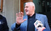 
	Cum a reactionat Dragomir dupa ce a fost acuzat ca i-a cerut SPAGA lui Iancu pentru licenta Timisoarei: "Doar MORT plec de la LPF!"

