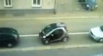 
	VIDEO: Ireal !&nbsp;Cum parcheaza femeile&nbsp;un&nbsp;Smart pe un loc cat China!
