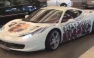 SUPER VIDEO: 6 milioane de oameni alearga sa DISTRUGA un Ferrari din Dubai! Soferul e de vina: vezi ce i-a facut!