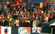 
	VIDEO: Super imagini de la Schalke - Steaua pe care nu le-ai vazut la TV! 300 de stelisti si 2 rapidisti au lansat hitul serii in tribune: "Bunica bate toba" :)
