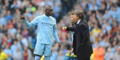 Prostia asta nu i se mai iarta! Balotelli se muta pe banca de rezerve! Ce record detinut de Mancini a SPULBERAT de cand e la City! Prostia asta nu i se mai iarta! Balotelli se muta pe banca de rezerve! Ce record detinut de Mancini a SPULBERAT de cand e la City!