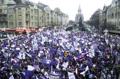 POLI Timisoara ROCKS! Ultrasii Timisoarei si-au facut trupa si au diseara concert!
POLI Timisoara ROCKS! Ultrasii Timisoarei si-au facut trupa si au diseara concert!