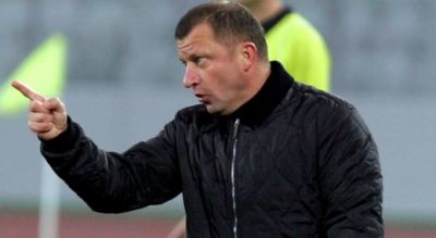 Porumboiu o distruge pe Otelul dupa derbyul Moldovei: "Asta nu e echipa de Liga!" Cum explica Dorinel dezastrul campioanei
 
 Porumboiu o distruge pe Otelul dupa derbyul Moldovei: "Asta nu e echipa de Liga!" Cum explica Dorinel dezastrul campioanei