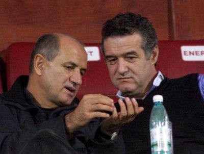 
	Rapid si Steaua se bat pentru doi atacanti! Copos si Becali negociaza cu cei mai incapatanati patroni din Romania:
