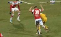 
	VIDEO! SCANDAL la Dinamo - Petrolul! Deaconu a facut PRAF meciul cu 2 decizii incredibile! Cum a scos din sarite ambele echipe:
