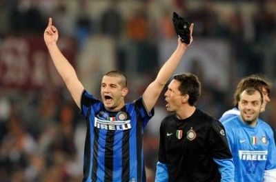 
	Chivu, IDOL pe cel mai NEBUN stadion din Europa! Transferul de milioane care ii incheie in glorie cariera
