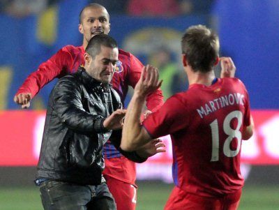 Gigi Becali: "Va ramane toata viata la aceasta echipa" Ce stelist poate ajunge langa Bilasco in China:
Gigi Becali: "Va ramane toata viata la aceasta echipa" Ce stelist poate ajunge langa Bilasco in China: