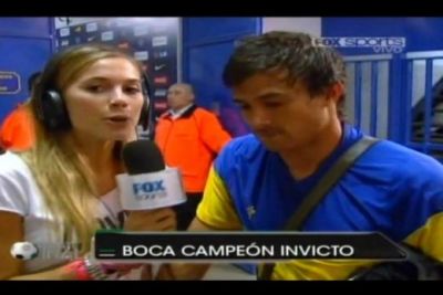 
	FAZA care a TOPIT Argentina! A sarutat reporterul SUPERMODEL in direct la TV dupa ce a iesit CAMPION!
