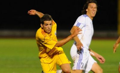 El e noua BIJUTERIE a Stelei! Le-a dat reject lui Dinamo si Rapid! Becali: "E DISPERAT sa ajunga la Steaua, plange cand pierdem!"
El e noua BIJUTERIE a Stelei! Le-a dat reject lui Dinamo si Rapid! Becali: "E DISPERAT sa ajunga la Steaua, plange cand pierdem!"