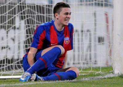 Ilie Stan ii duce pe stelisti la MUNTE! Reactia stelistilor si pentru cine si-ar da Gardos toti banii doar sa il vada ca e bine:
Ilie Stan ii duce pe stelisti la MUNTE! Reactia stelistilor si pentru cine si-ar da Gardos toti banii doar sa il vada ca e bine: