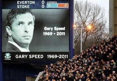 Cele mai TERIBILE stiri din 2011! Vezi ce personalitati din sport au incetat din viata in acest an! O lista "grea" ce ii cuprinde pe Joe Frazier, Gary Speed sau Simoncelli:
Cele mai TERIBILE stiri din 2011! Vezi ce personalitati din sport au incetat din viata in acest an! O lista "grea" ce ii cuprinde pe Joe Frazier, Gary Speed sau Simoncelli: