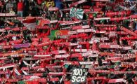 
	INCREDIBIL! Cel mai frumos gest din fotbal in 2012! Ce au facut 25.000 de fani la un meci din Portugalia:
