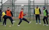 
	Steaua trimite AZI lista la UEFA! Stan cere 2, Becali ar taia unul de pe lista! Totul depinde de transferul lui Lato! Cine joaca cu Twente:
