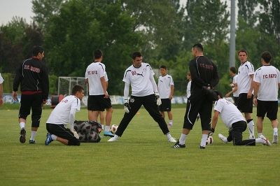 
	Rapidistii, IRONIE MAXIMA la adresa Stelei: poate fi trecuta la "SI ALTELE" cand vine vorba de titlu!
