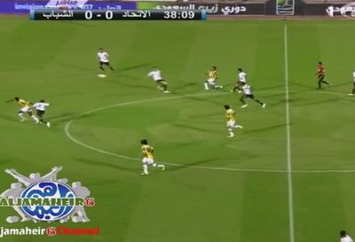 
	INCREDIBIL! A fost inventata simularea PERFECTA! Tot stadionul a fost pacalit, arbitrul i-a dat rosu adversarului! VIDEO
