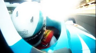 
	VIDEO: Frana brutala la 300 de km/h, "fara" centura, cu 1.000 de cai sub tine!
