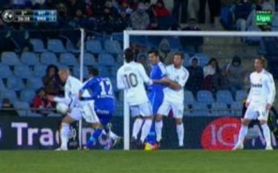
	VIDEO: "Hai ca ati pus si voi mana!" Pepe e acuzat ca a facut hent in careu, Barcelona tipa! A fost sau nu cu intentie?
