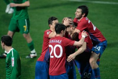 
	Steaua joaca cu Real Madrid din Olanda! Care e singura TACTICA de calificare pentru Ilie Stan! Omul care a spionat-o pe Twente o dezvaluie
