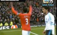 
	RAZBUNAREA lui Evra! Francezul i-a ras in NAS lui Suarez la finalul meciului! Cum a oprit arbitrul un nou scandal URIAS!
