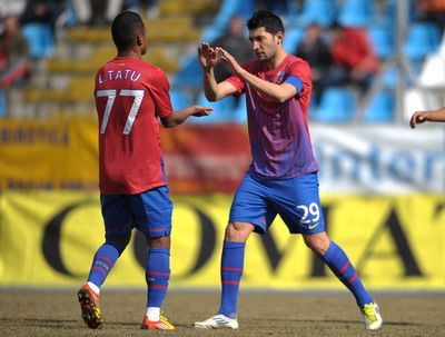 Se ingroasa gluma la Steaua! Cum risca Becali 4,7 milioane de euro dupa un ordin dat lui Ilie Stan: "Ba, Ilie, gata cu artificiile"
Se ingroasa gluma la Steaua! Cum risca Becali 4,7 milioane de euro dupa un ordin dat lui Ilie Stan: "Ba, Ilie, gata cu artificiile"