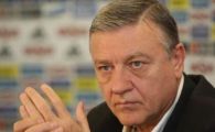 
	Mircea Sandu isi pregateste in taina RETRAGEREA! Si-a ales deja URMASUL la sefia FRF! Cine este personajul caruia vrea sa-i lase mostenire Federatia:

