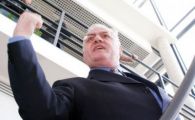 
	Mitica nu mai vrea sa renunte la Liga si continua RAZBOIUL cu suporterii! Ce spune despre fanii Craiovei care l-au contestat in Piata Victoriei:
